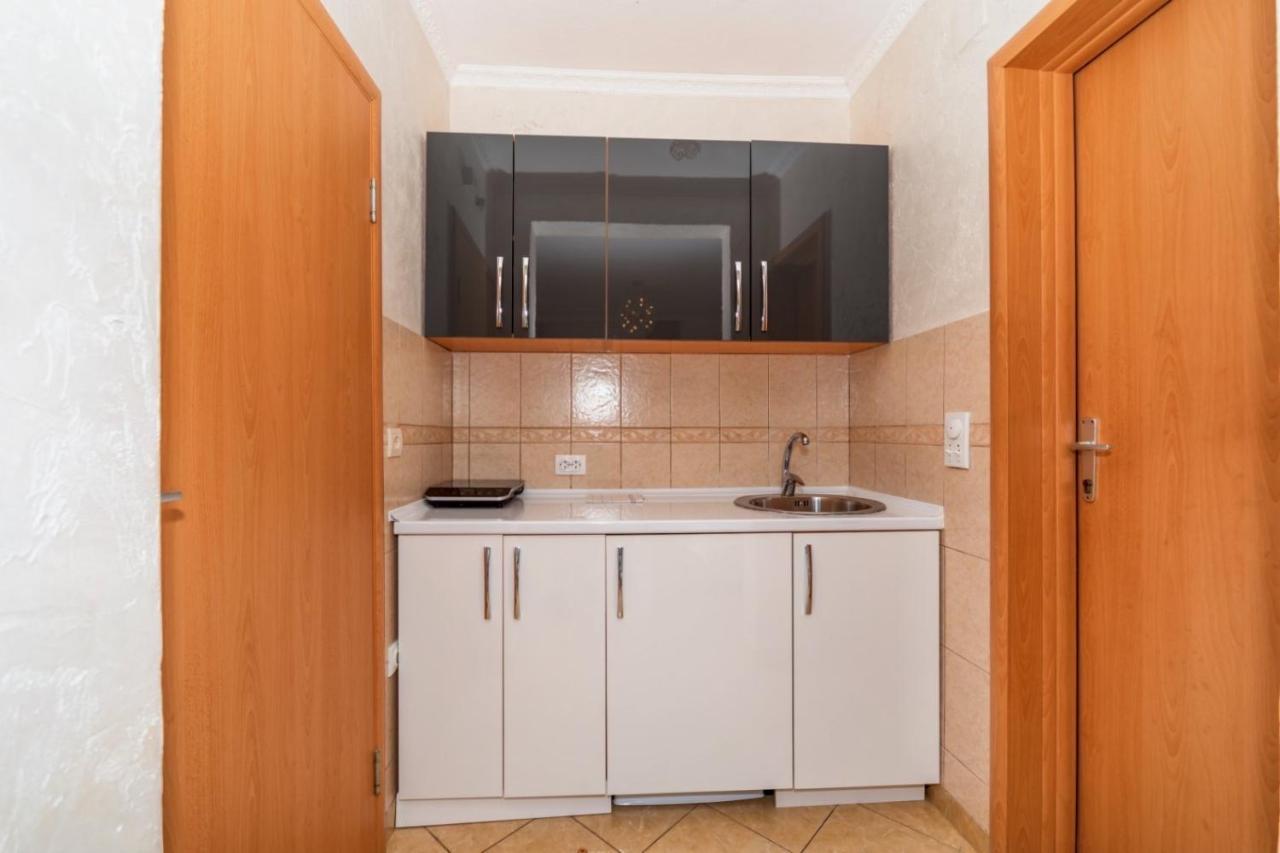 Ani Apartmani Dobra Voda Kültér fotó